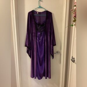Medieval dress size extra large